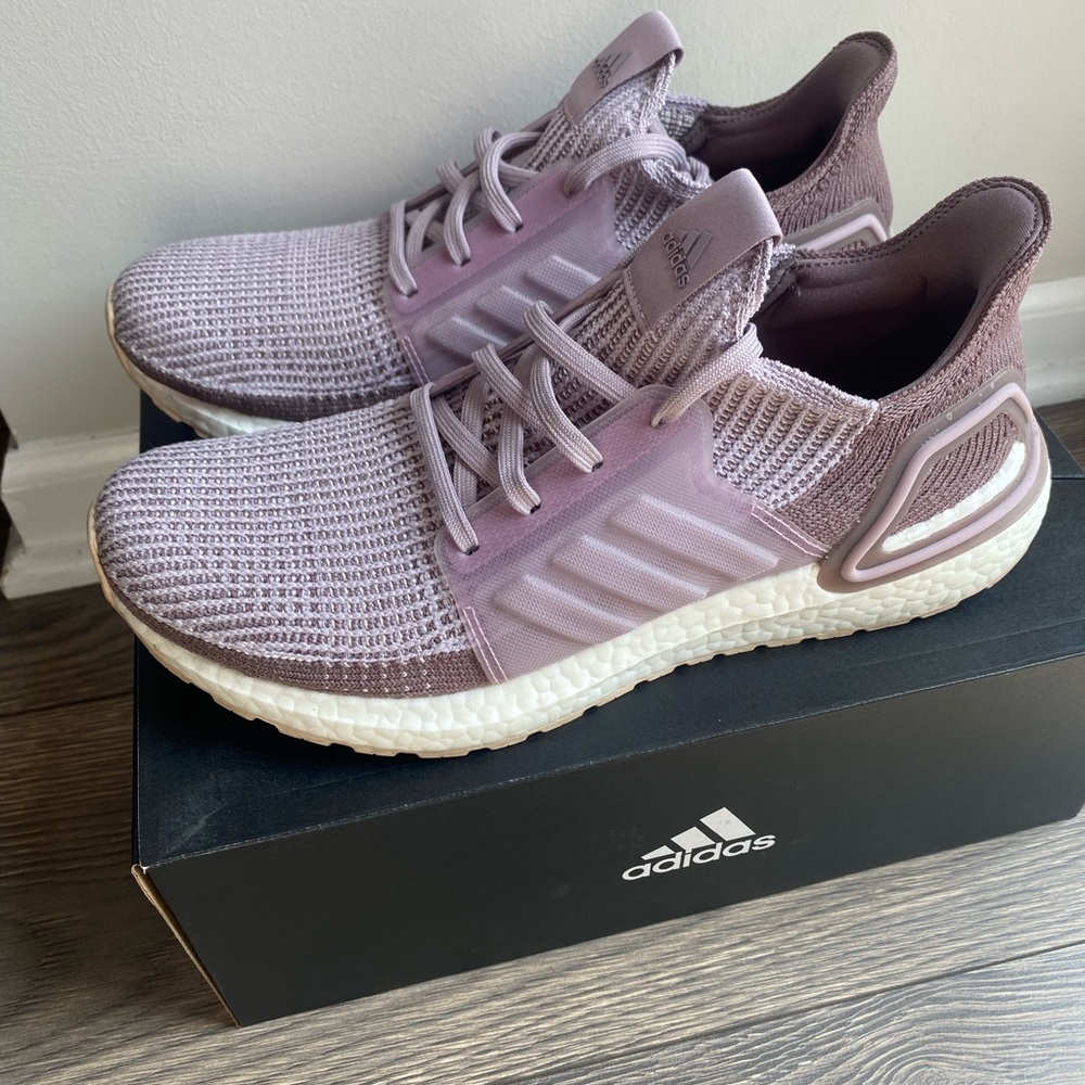 Adidas Ultraboost 19 Women’s 10 soft vision purple